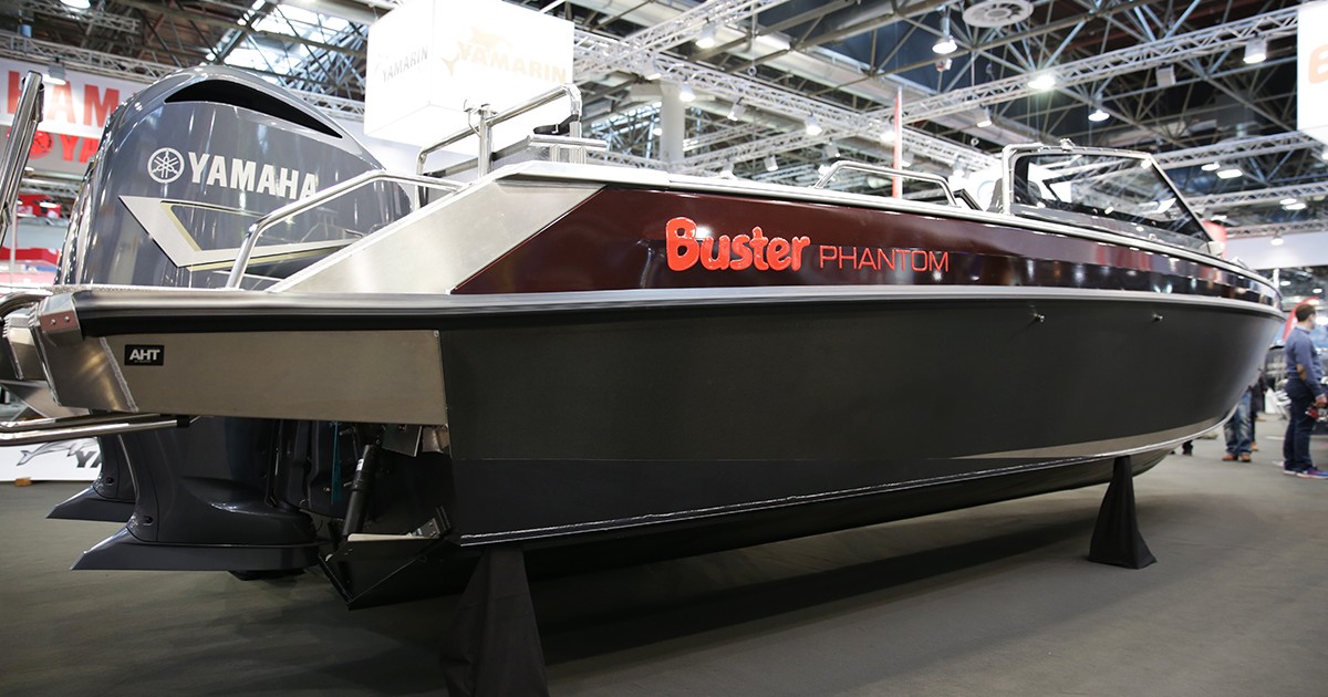 Auf der diesjährigen Boot in Düsseldorf präsentierte Buster Boats seine Weltpremiere, die Buster Phantom, auf dem Yamaha Stand.